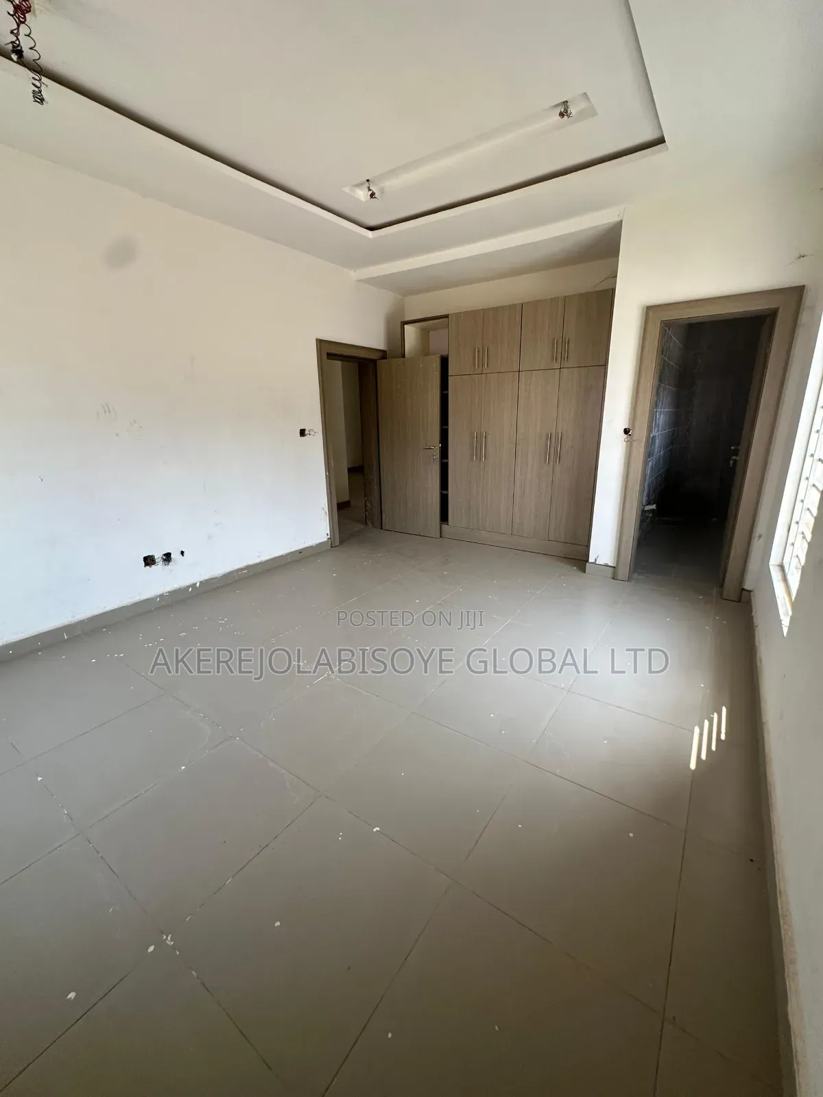 4bdrm Townhouse/Terrace in Close To Beger Yard, Life Camp for sale in Life Camp