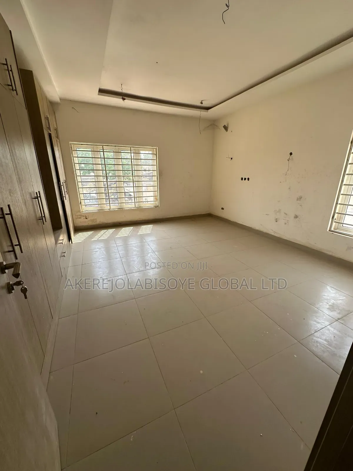 4bdrm Townhouse/Terrace in Close To Beger Yard, Life Camp for sale in Life Camp