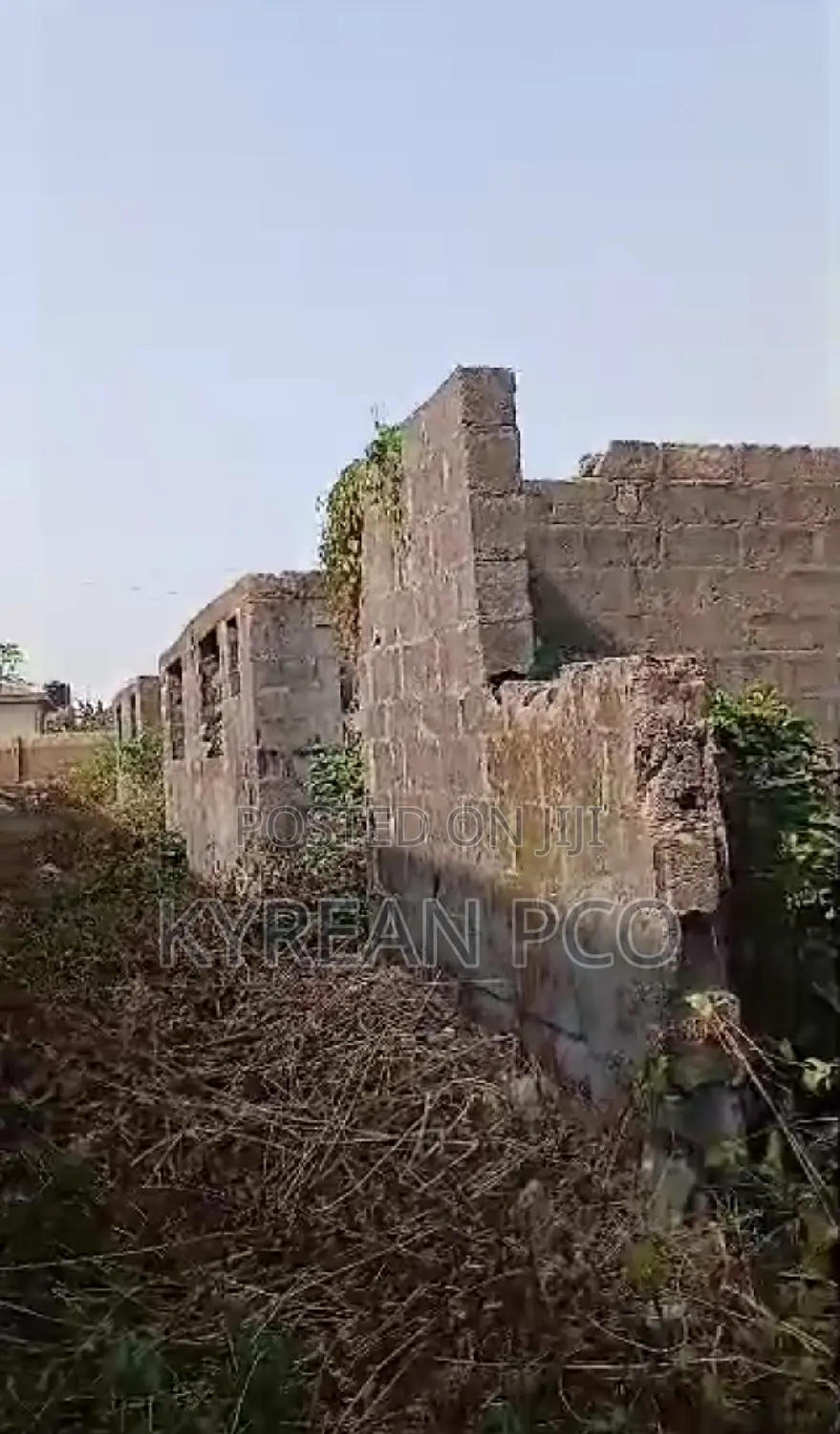 Full Plot With Structure in Gberigbe