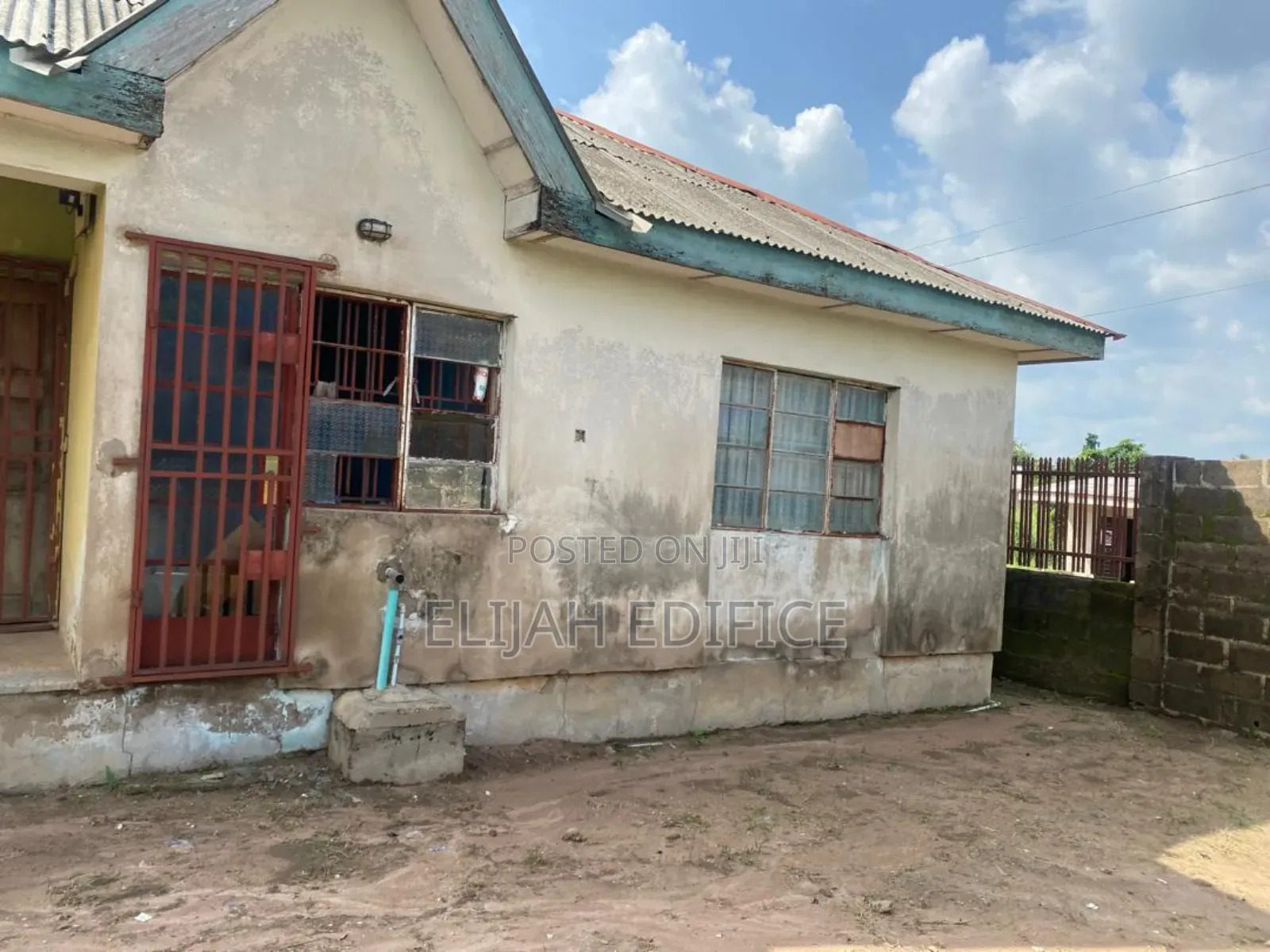 3bdrm Bungalow in Sango, Ado-Odo/Ota for sale in Ado-Odo/Ota