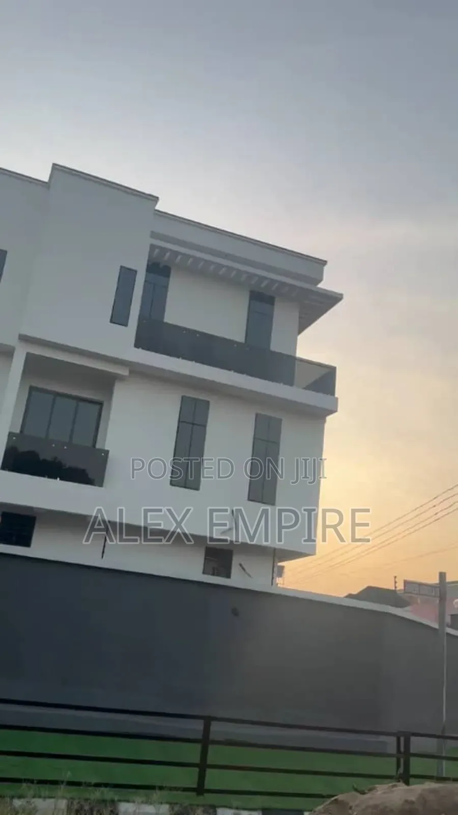 5bdrm Duplex in Amuwo-Odofin for sale in Amuwo-Odofin