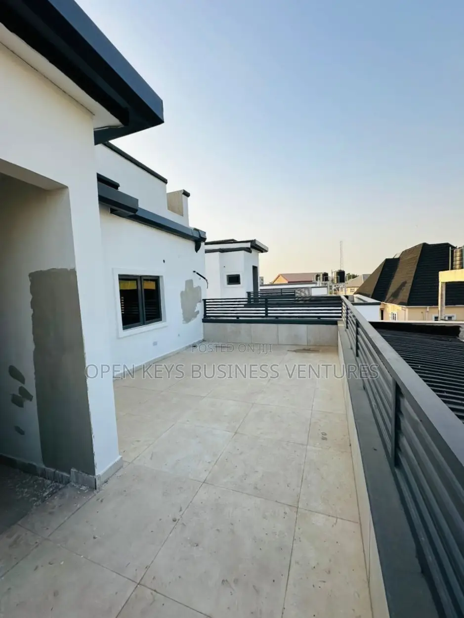5 Bedroom Duplex With Penthouse and Bq in Akobo