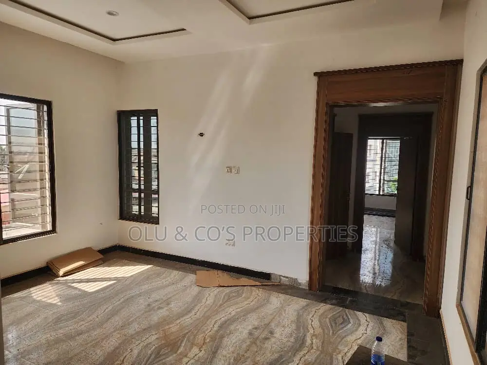 8bdrm Block of Flats in A Mini Estate, Katampe Extension for sale in Katampe Extension