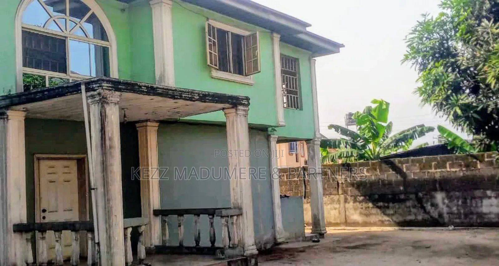 4bdrm Duplex in Off Sars Road, Port for sale in Port-Harcourt