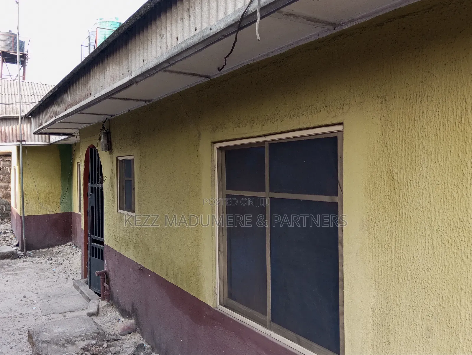 7bdrm Block of Flats in Off Omachi Estate,, Port-Harcourt for sale in Port-Harcourt