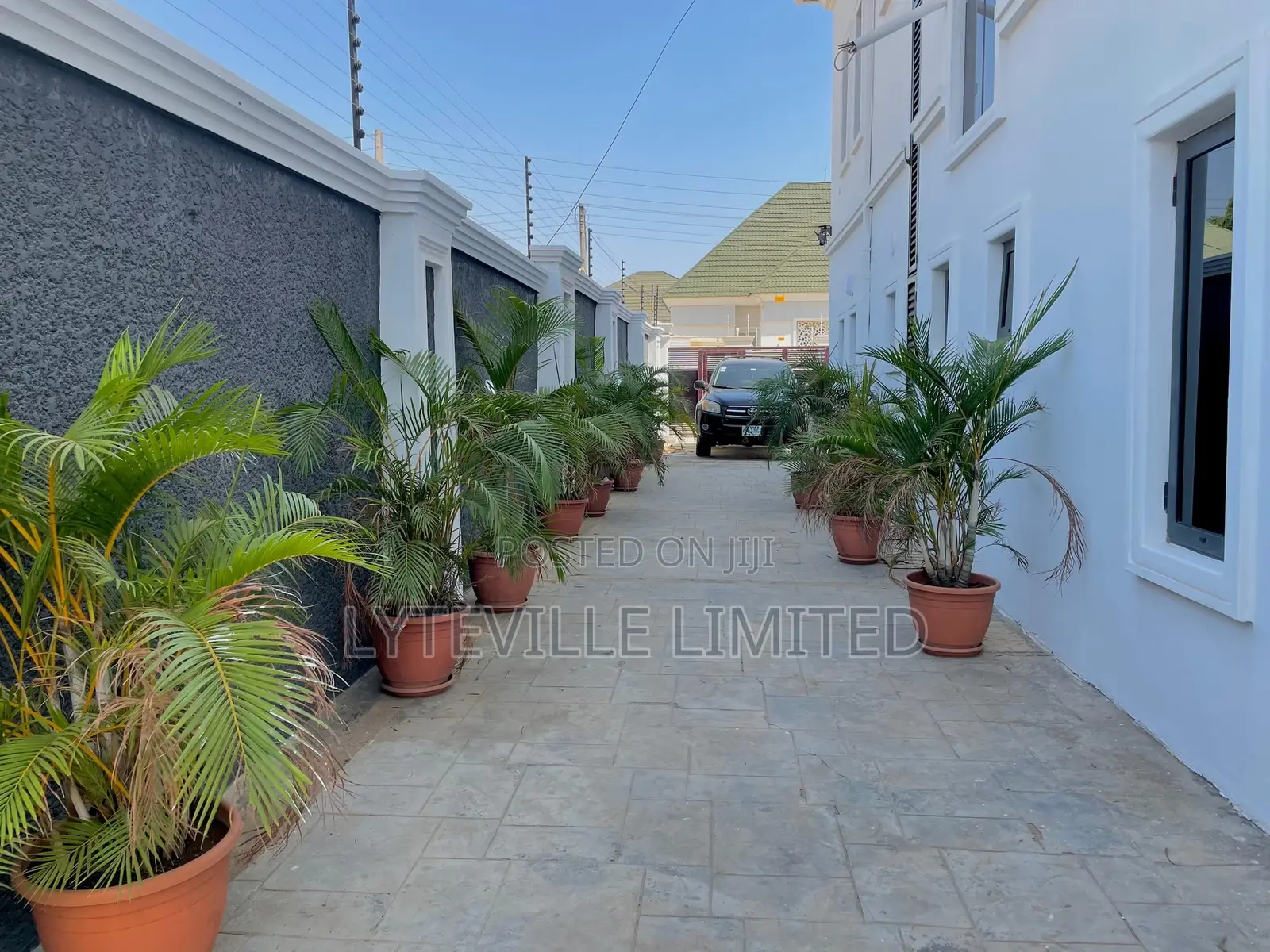 Furnished 7bdrm Duplex in Lokogoma for sale in Lokogoma