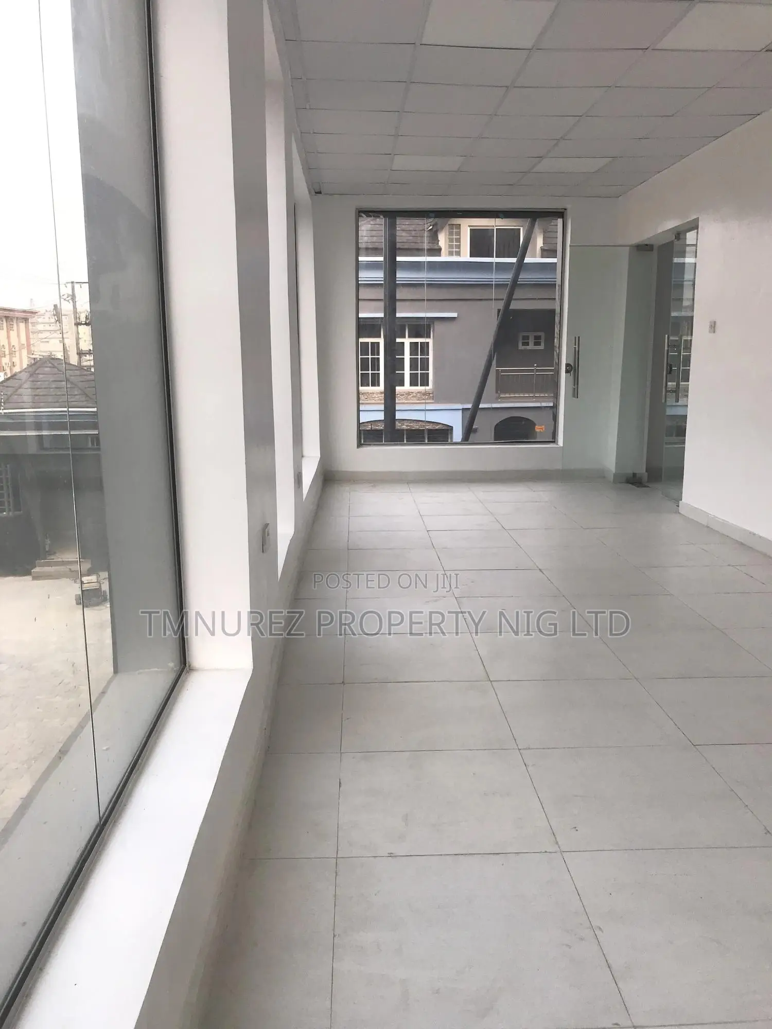 Shop Open Space for Rent at Lekki Phase1, in Lekki Phase 1
