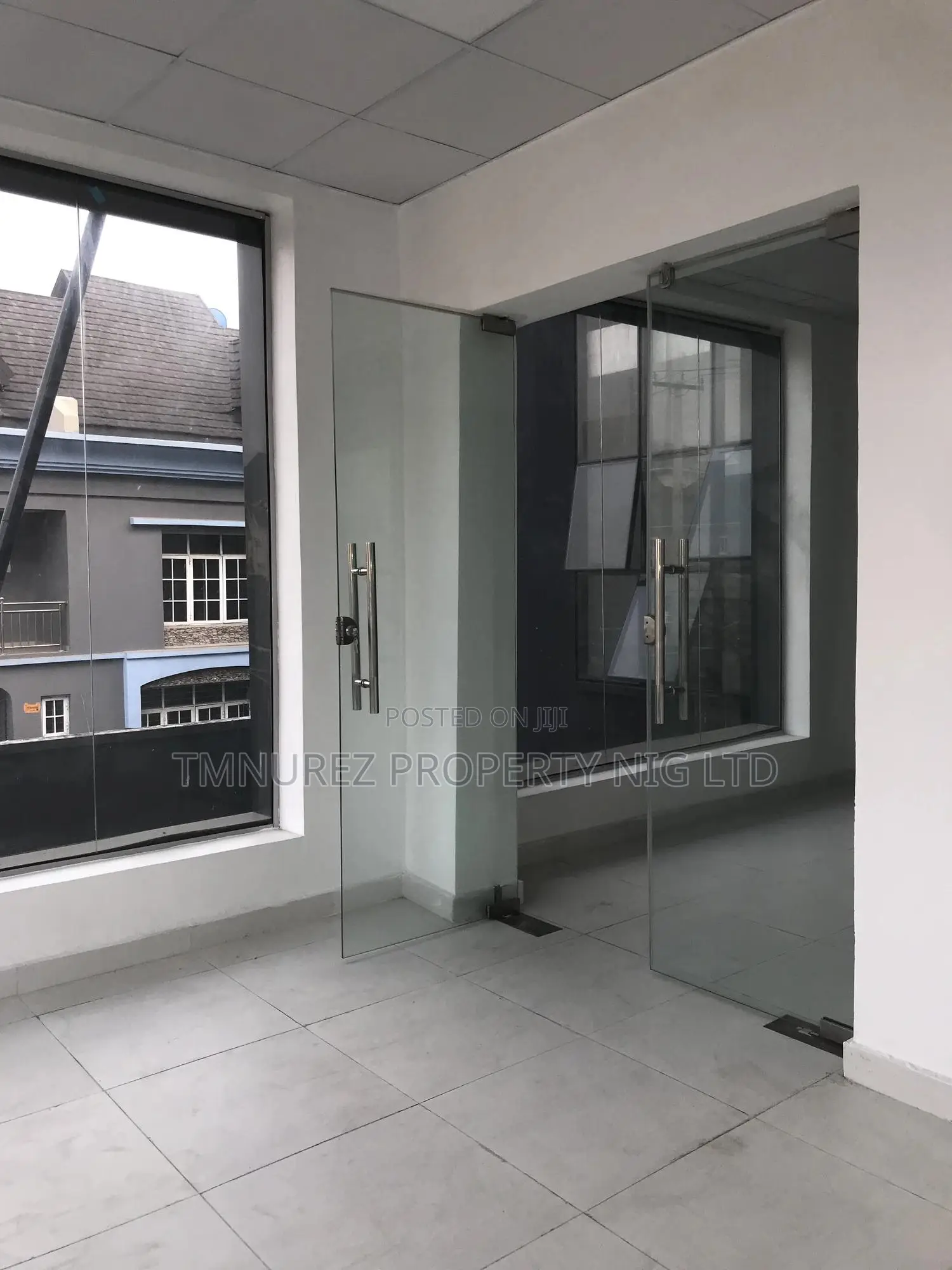 Shop Open Space for Rent at Lekki Phase1, in Lekki Phase 1