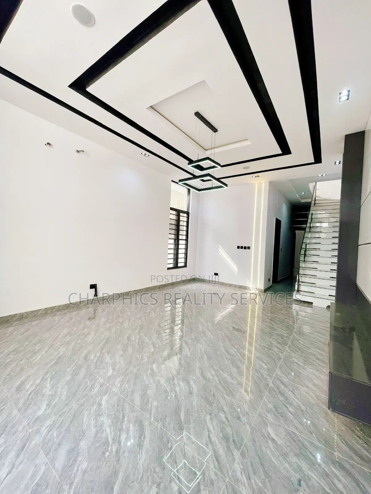 4bdrm Duplex in Ikota for sale in Ikota