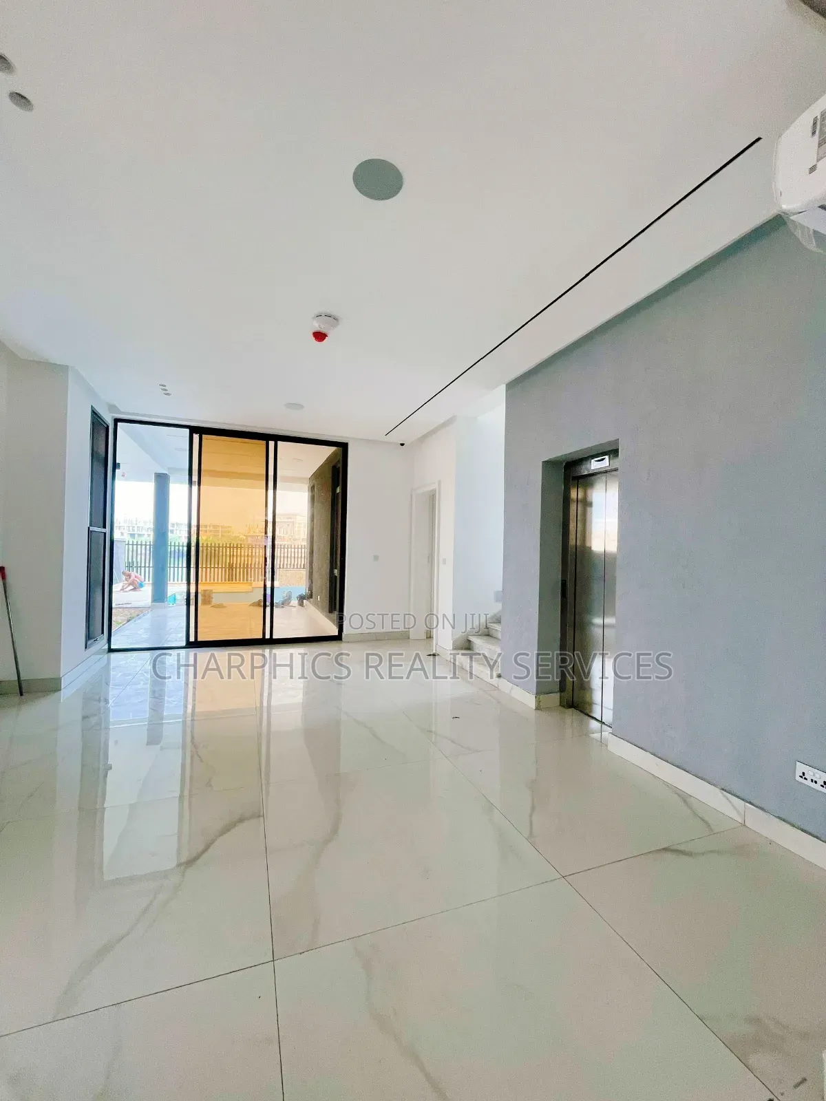 5bdrm Duplex in Ikoyi for sale in Ikoyi