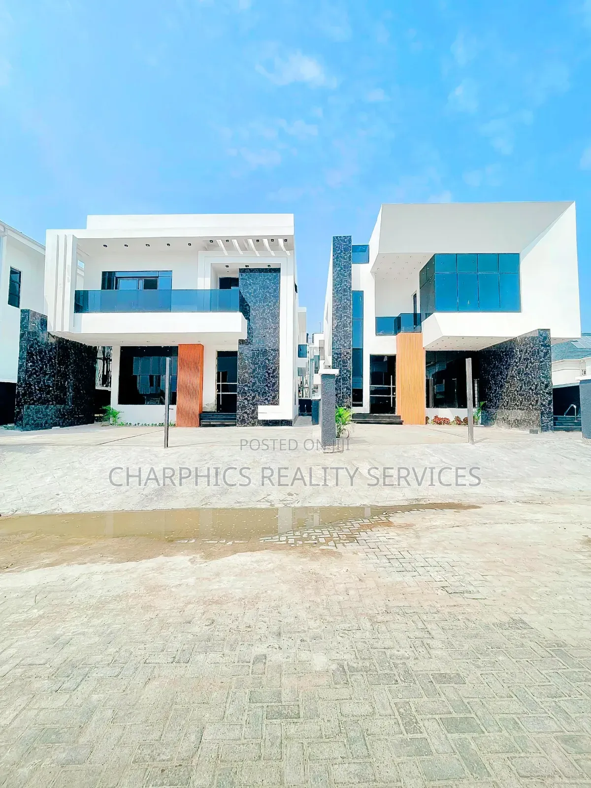 5bdrm Duplex in Lekki for sale in Lekki