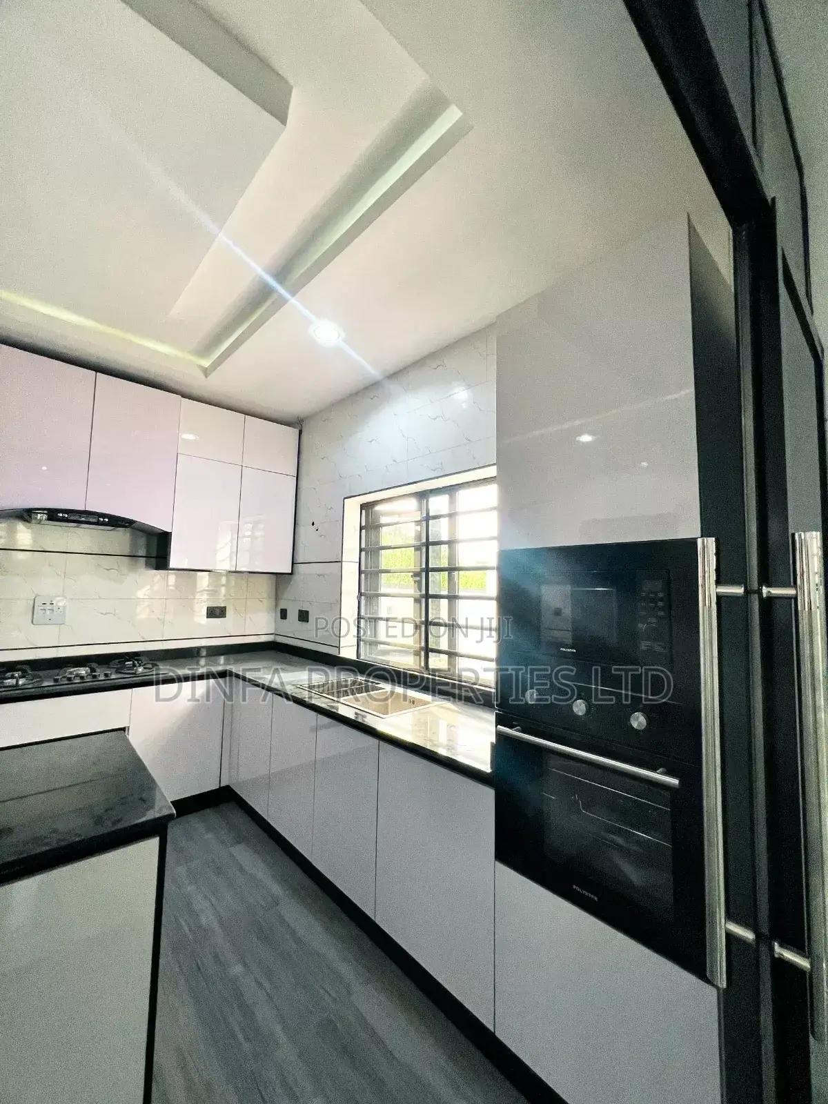 5bdrm Duplex in Lekki Palm City for sale in Off Lekki-Epe Expressway