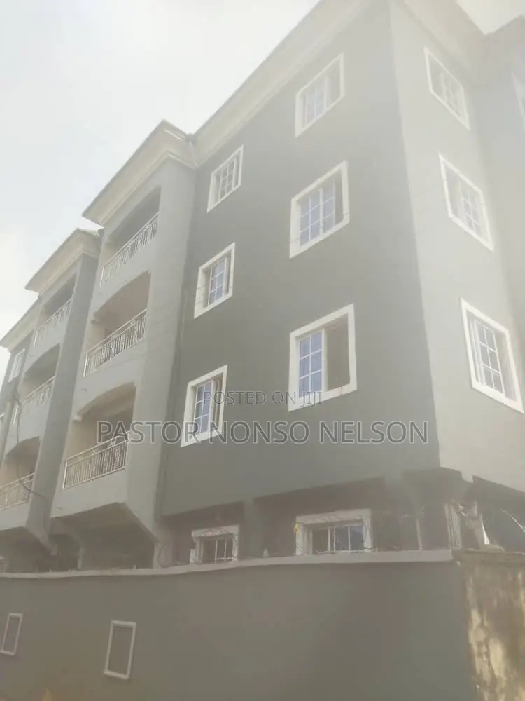 3bdrm Block of Flats in Orogwe, Owerri for sale in Owerri
