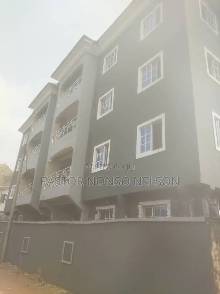 3bdrm Block of Flats in Orogwe, Owerri for sale in Owerri