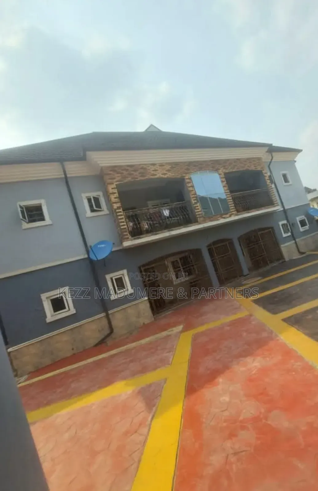 9bdrm Block of Flats in Gated Estate , Sars for sale in Port-Harcourt