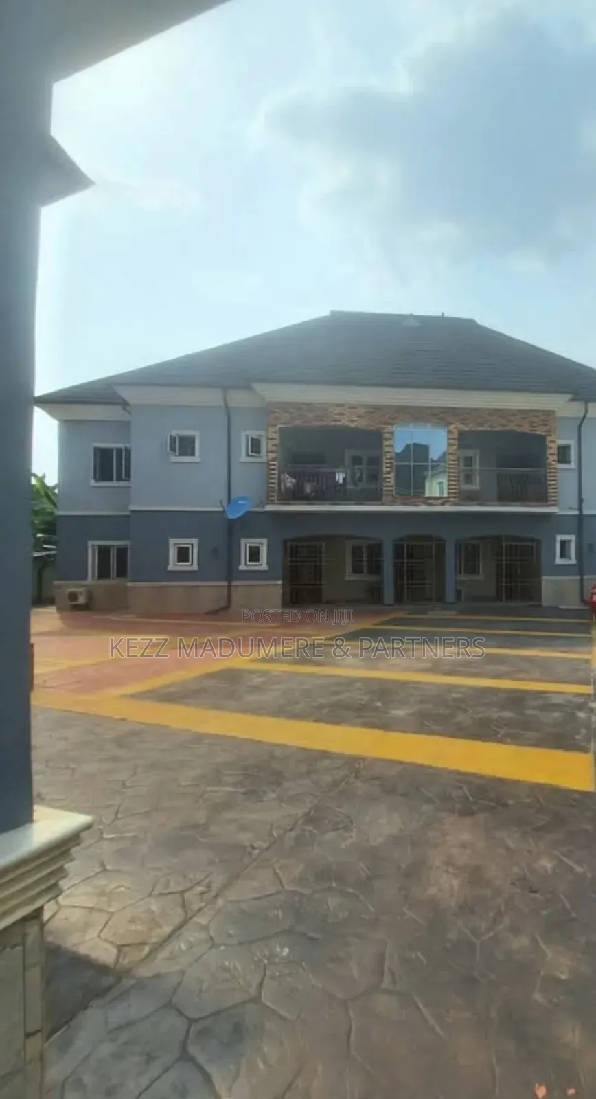 9bdrm Block of Flats in Gated Estate , Sars for sale in Port-Harcourt