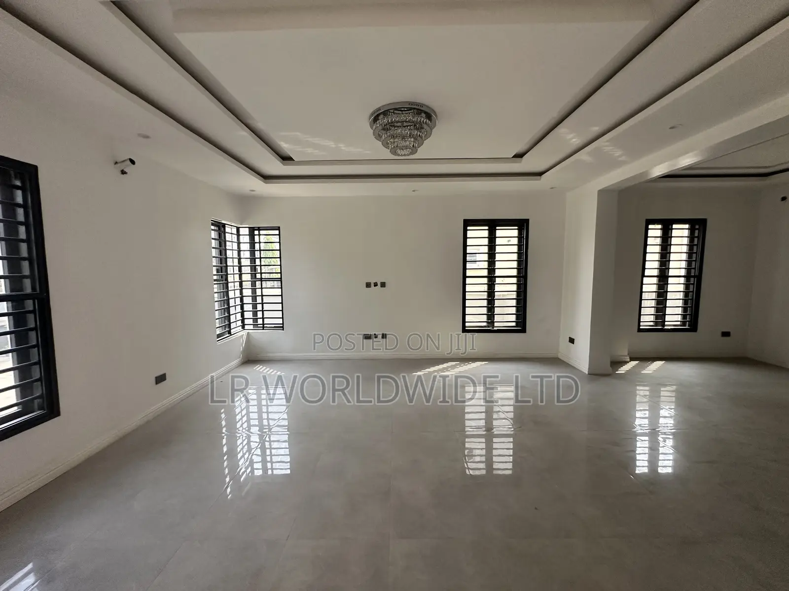 4bdrm Duplex in Lugbe District for sale in Lugbe District