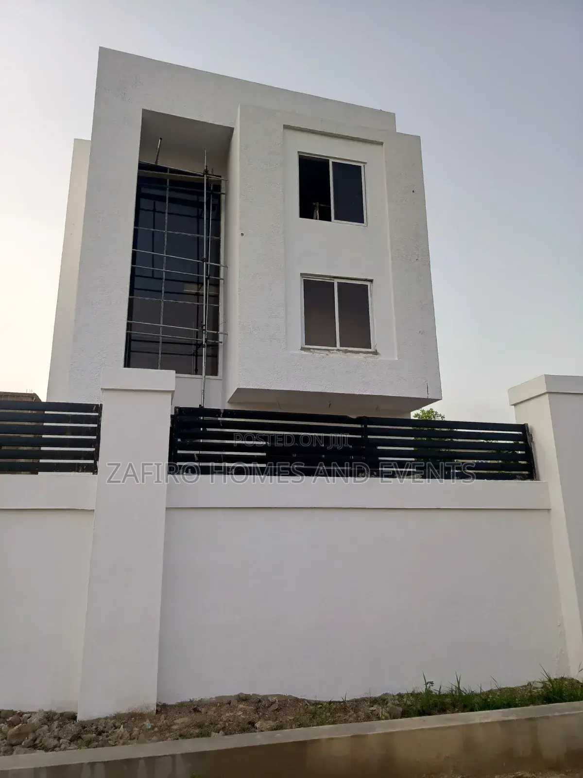5bdrm Duplex in Kolapo Ishola Gra, for sale in Ibadan
