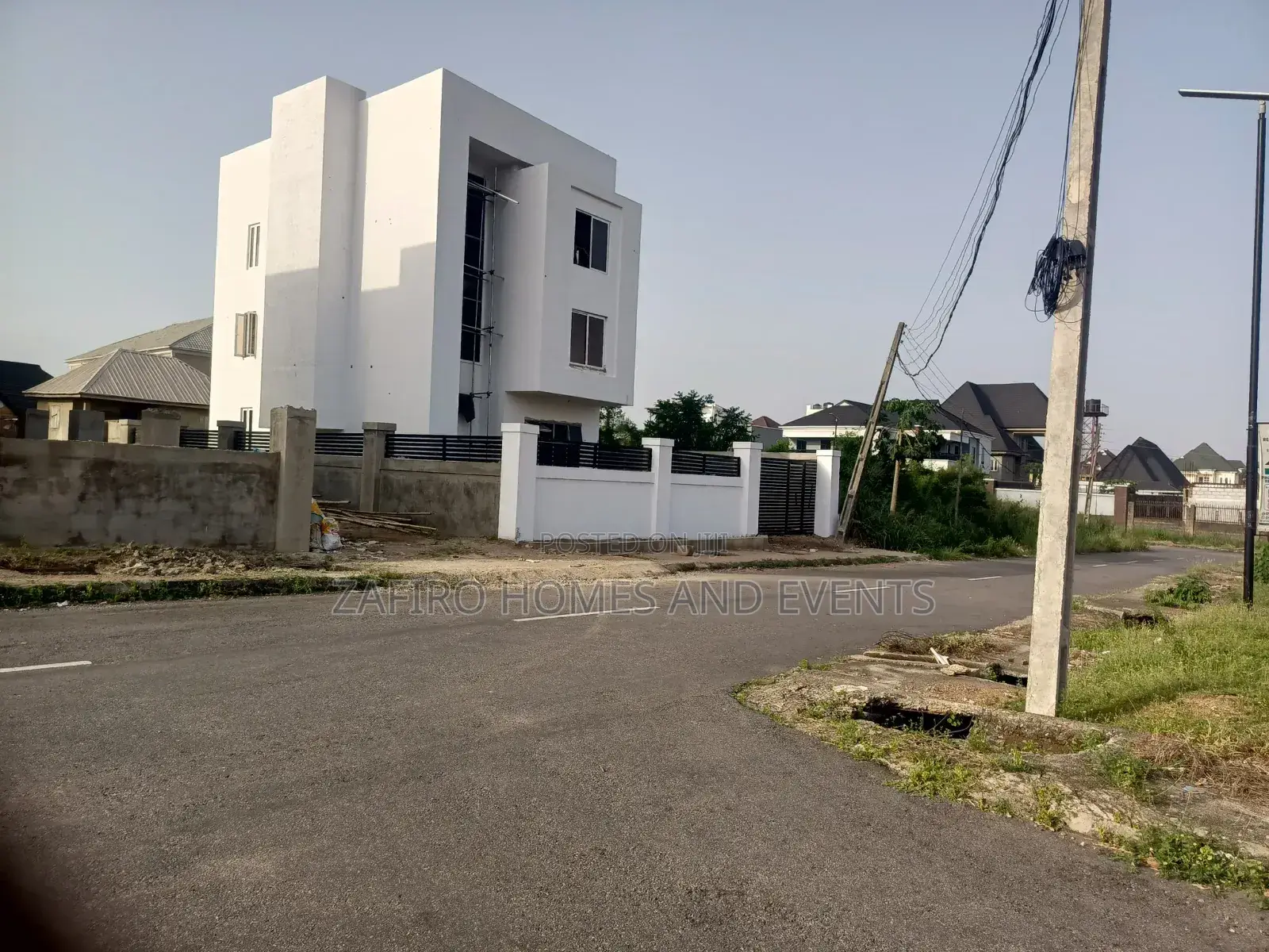 5bdrm Duplex in Kolapo Ishola Gra, for sale in Ibadan