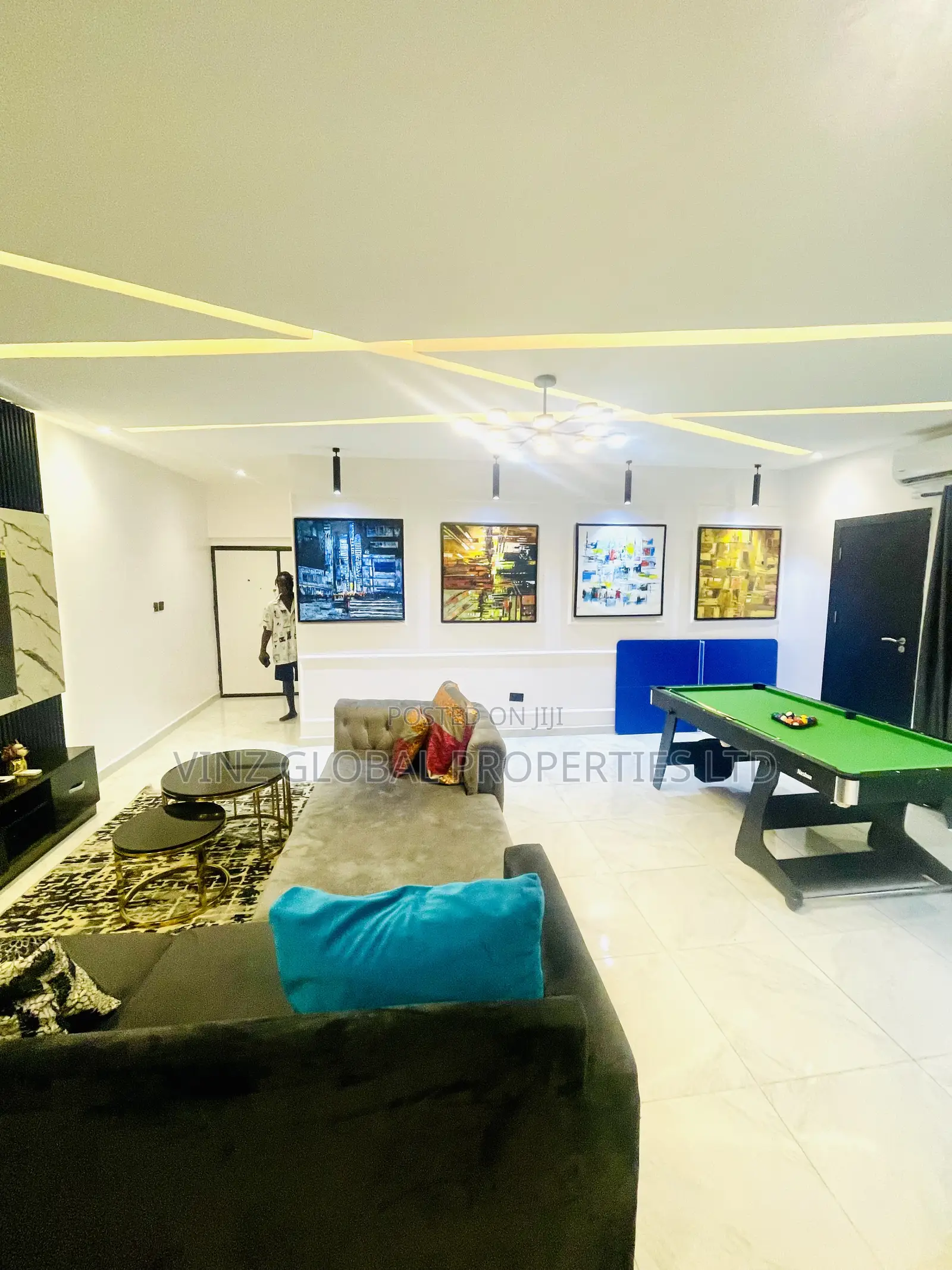 Luxury 2 Bedroom Apartment With Snooker, Tennis, Pool Gym in Lekki