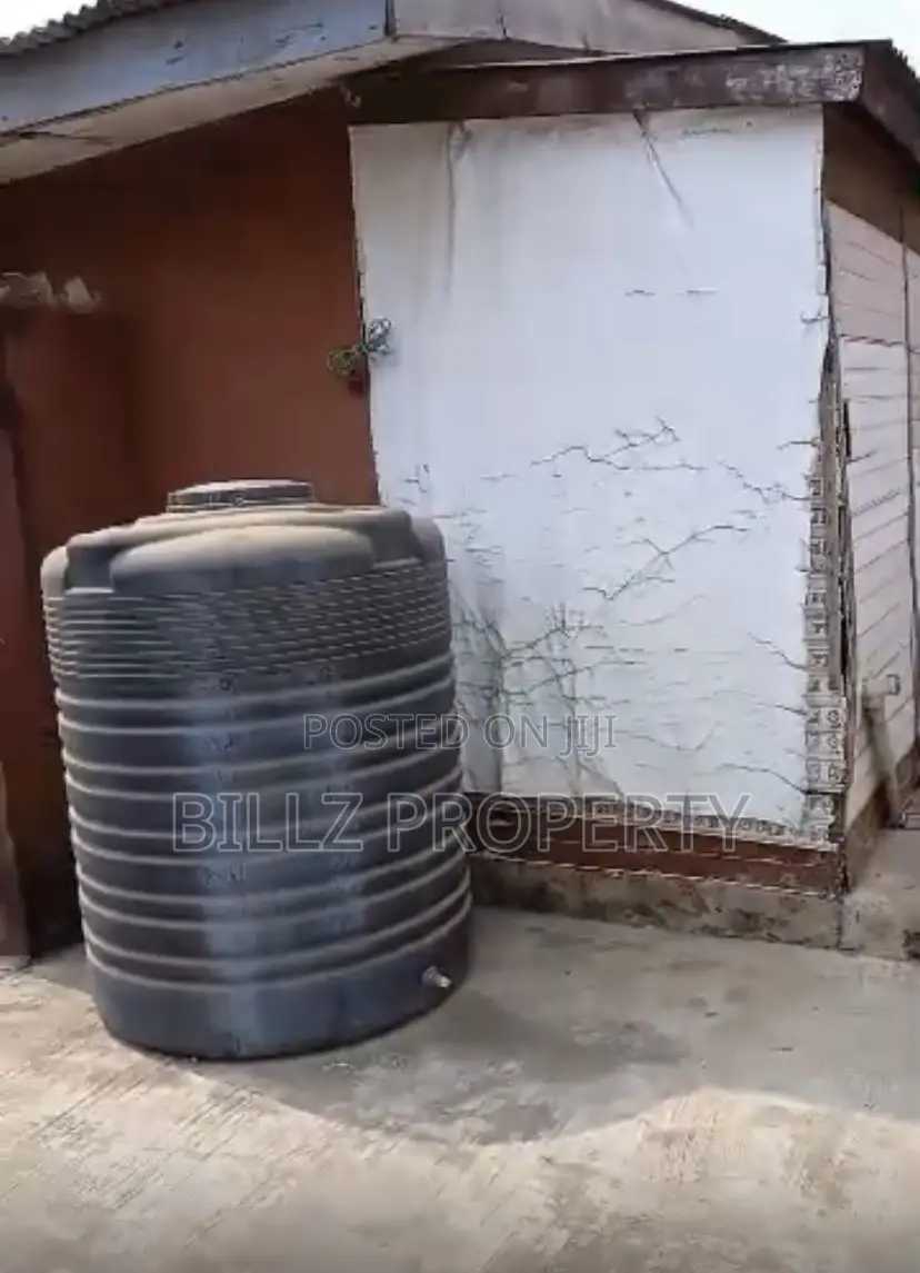 8bdrm Room & Parlour in Omole Phase 2, Ojodu for rent in Ojodu
