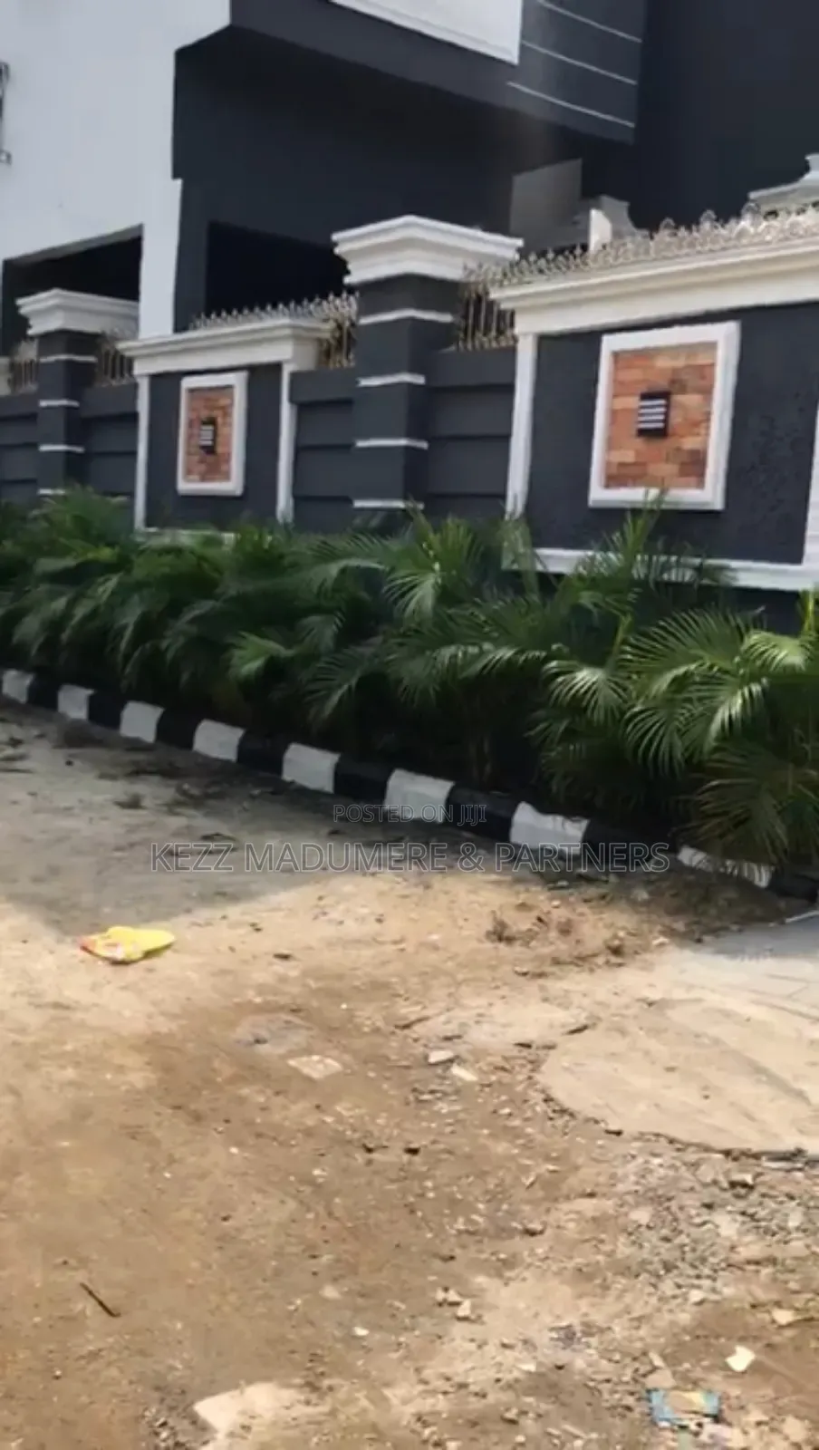 10bdrm Duplex in Rumuduru , Eneka , for sale in Port-Harcourt