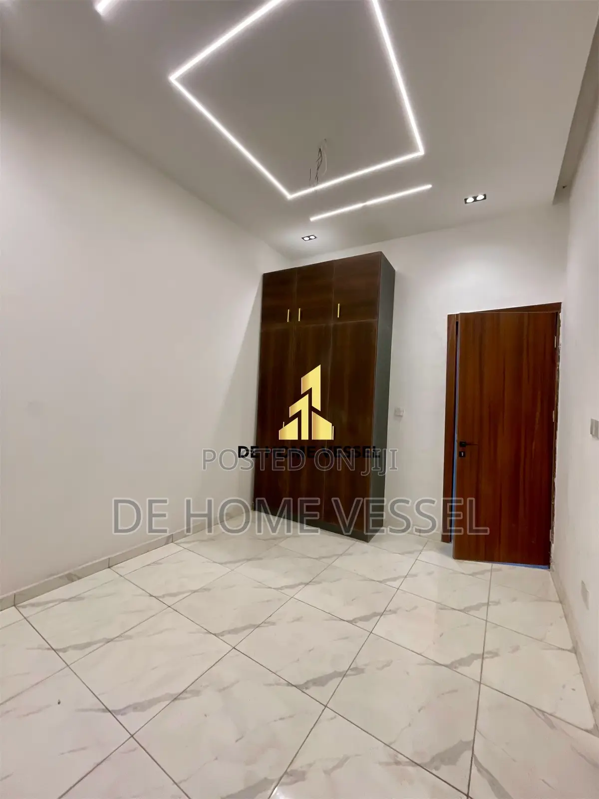 4bdrm Duplex in Ikota for sale in Ikota