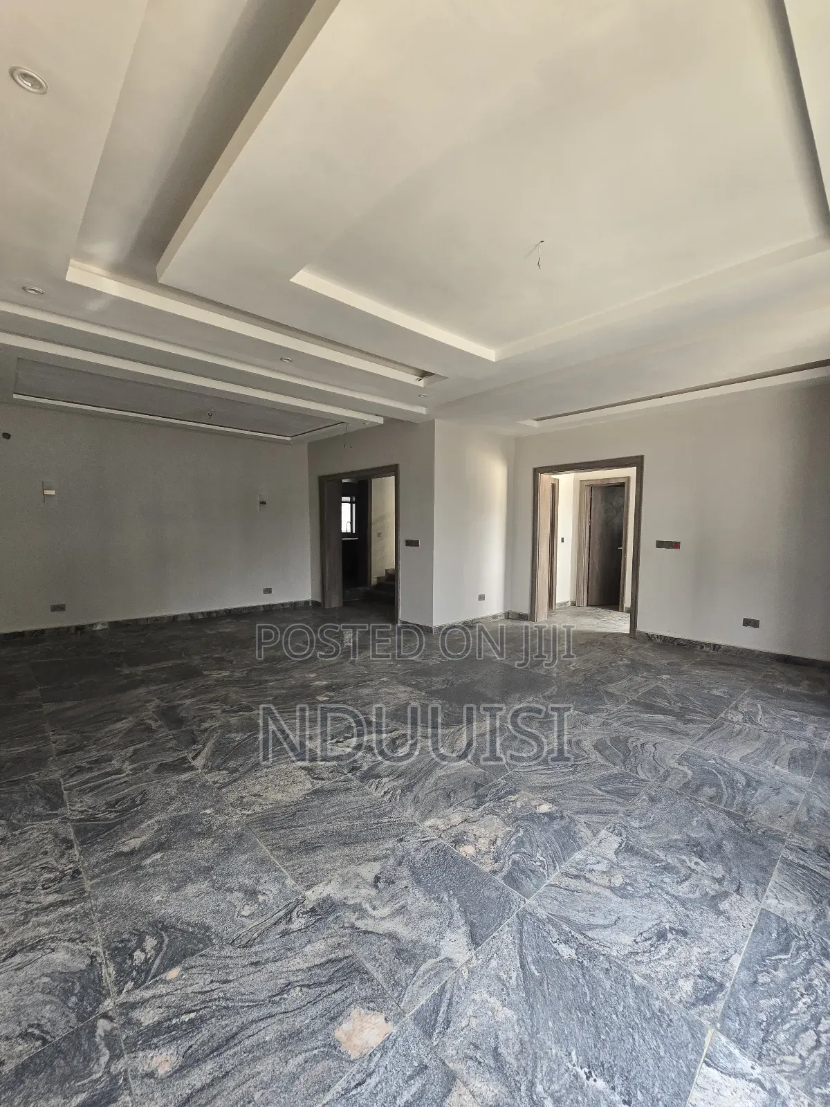 5bdrm Duplex In Guzape District For Sale in Guzape District