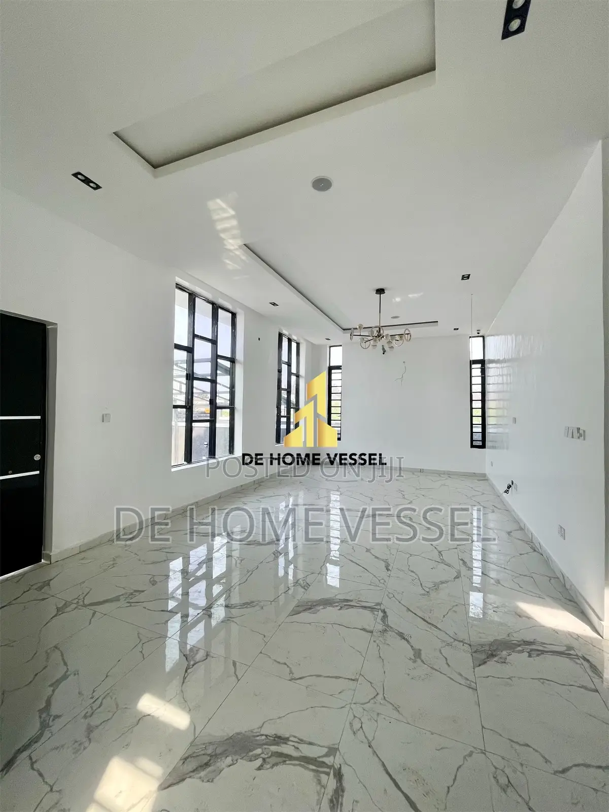 5bdrm Duplex in Lekki for sale in Lekki
