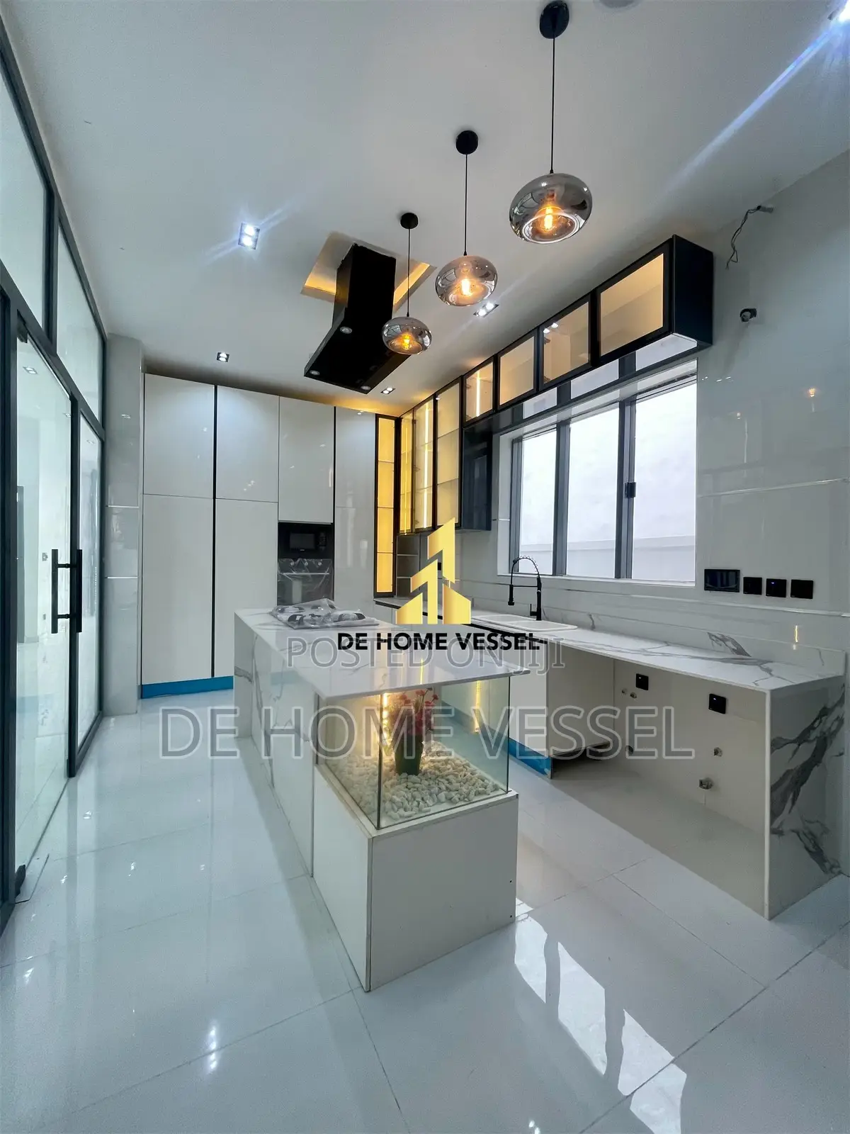 5bdrm Duplex in Osapa london for sale in Osapa london