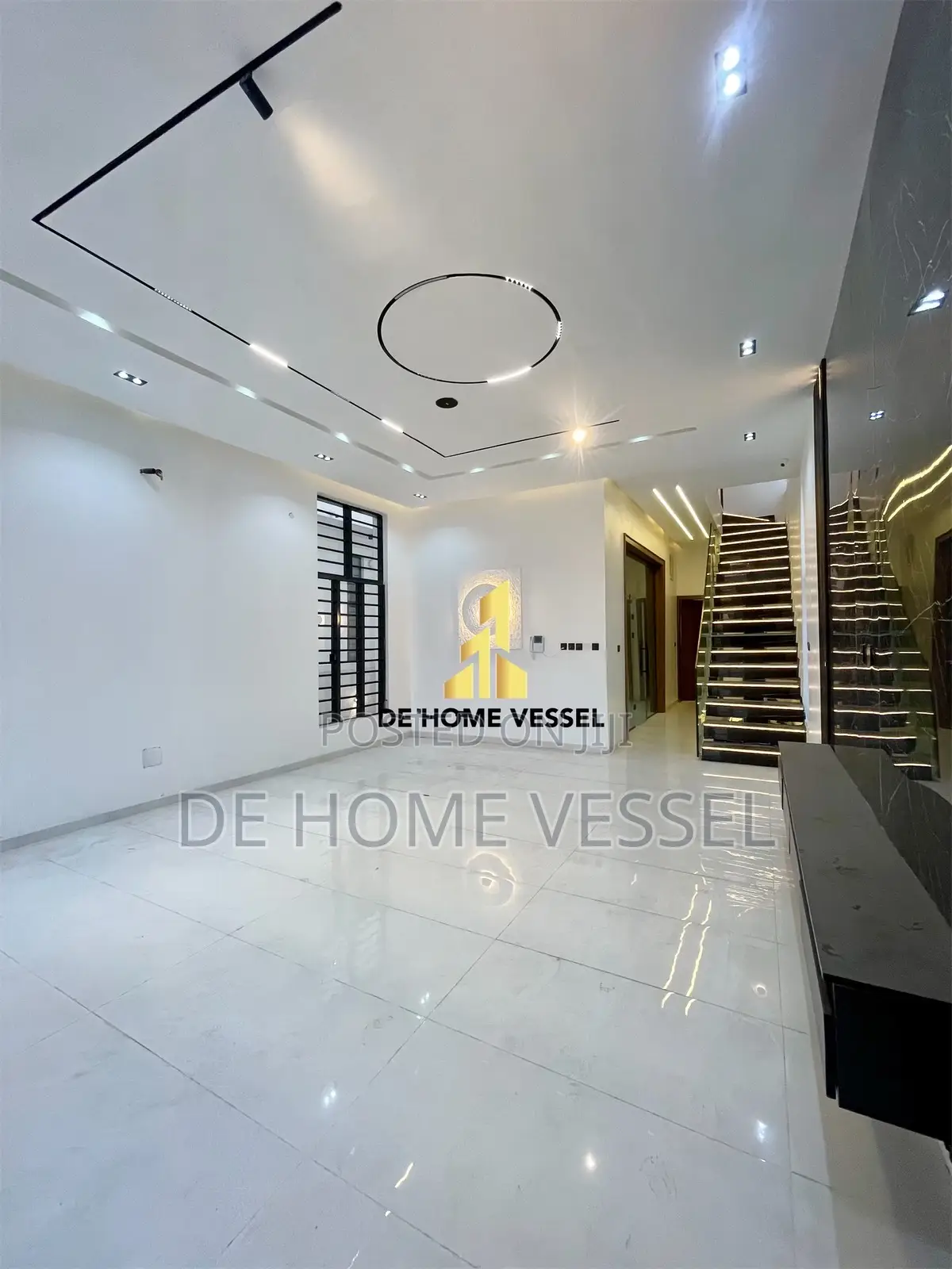 4bdrm Duplex in Ikota for sale in Ikota