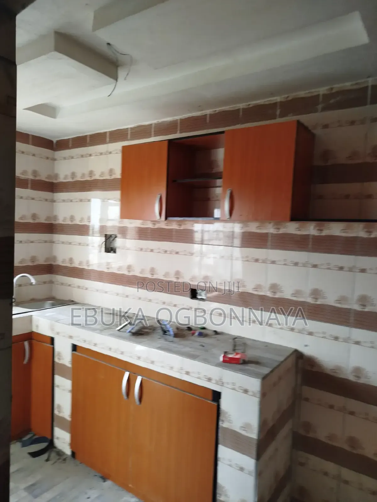 2bdrm Block of Flats in Sars Road, Obio-Akpor for rent in Obio-Akpor