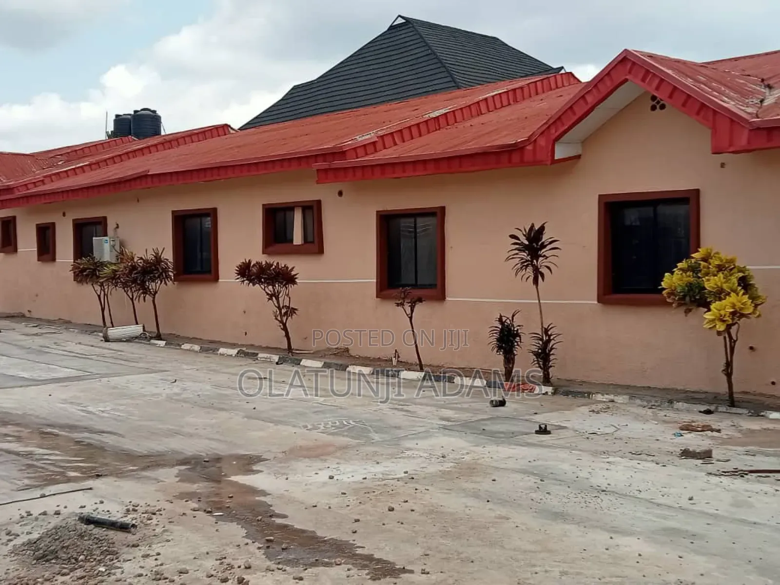 Functional Hotel 26room, 2suites and 500 Capacity Hall in Osogbo