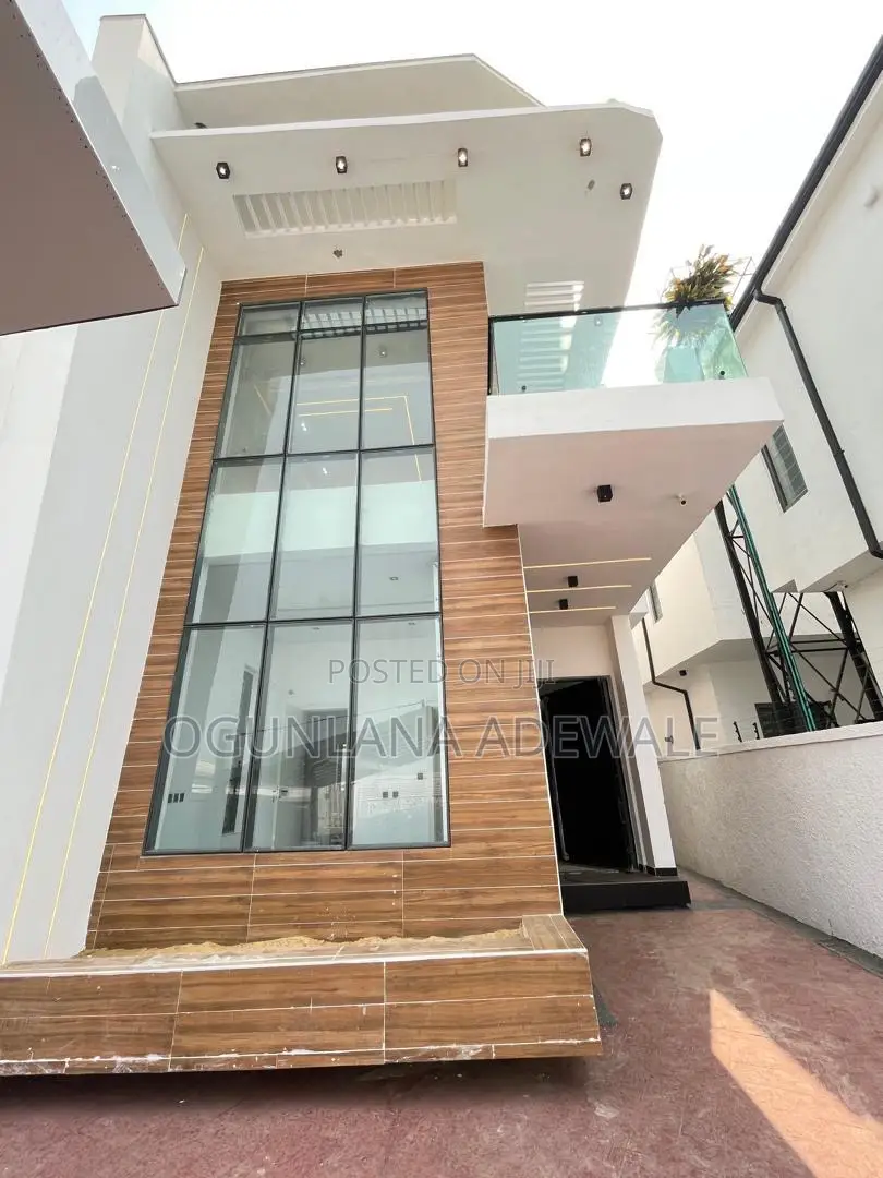 5bdrm Duplex in Lekki, Ajah for sale in Ajah
