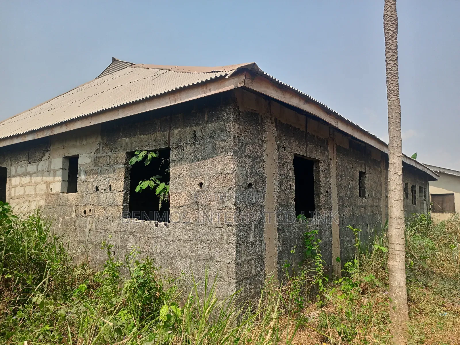 6bdrm House in Agunfoye Igbogbo, Ikorodu for sale in Ikorodu