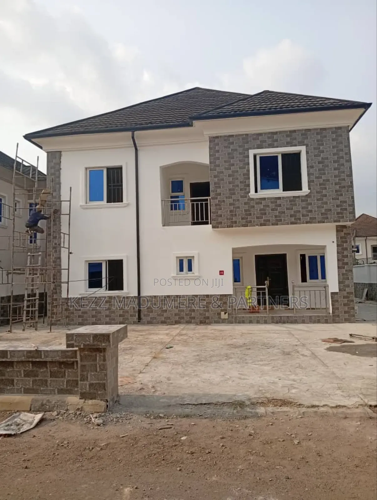 7bdrm Duplex in Institutional Layout for sale in Owerri