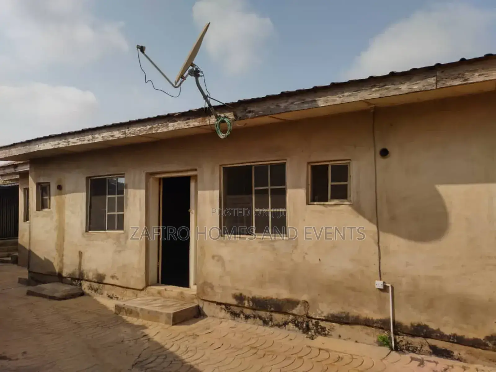 3bdrm Apartment in Zenith Hospital,, Ibadan for sale in Ibadan