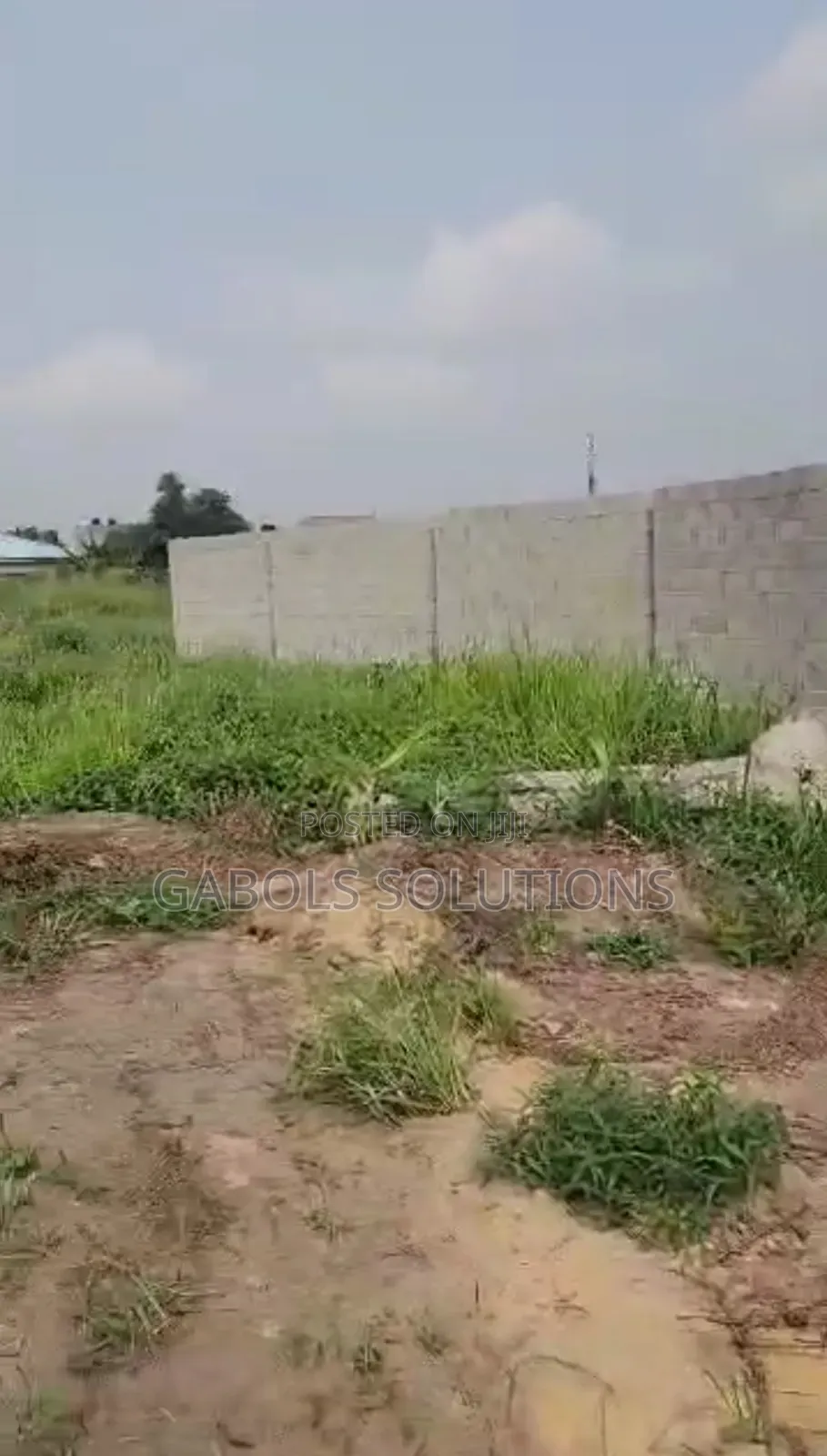 17 Acres for Sale. Location: Oreki Village in Eleko