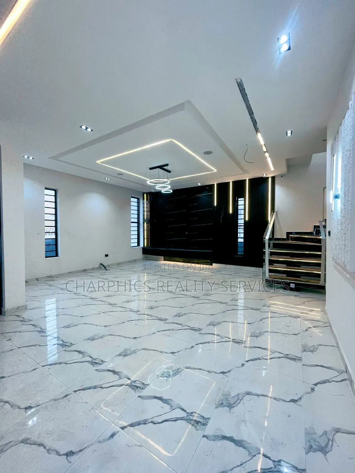 4bdrm Duplex in Ikota for sale in Ikota