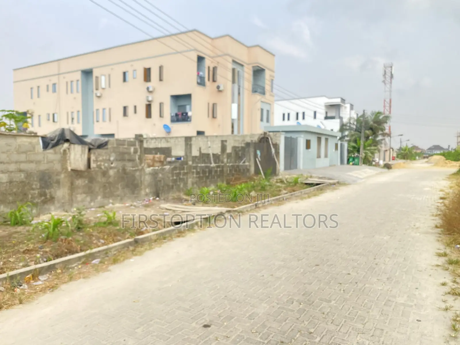 ! 1299sqm Cornerpiece Land With Cofo at Lekki Scheme2 Ajah in Ajah