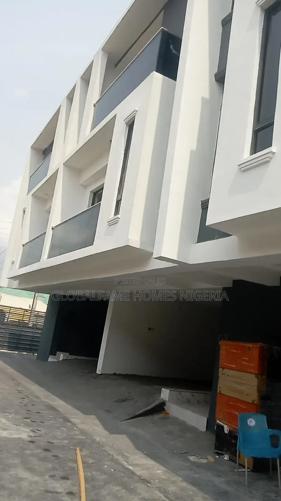 5 Bedroom Duplex Terrace in Lakowe