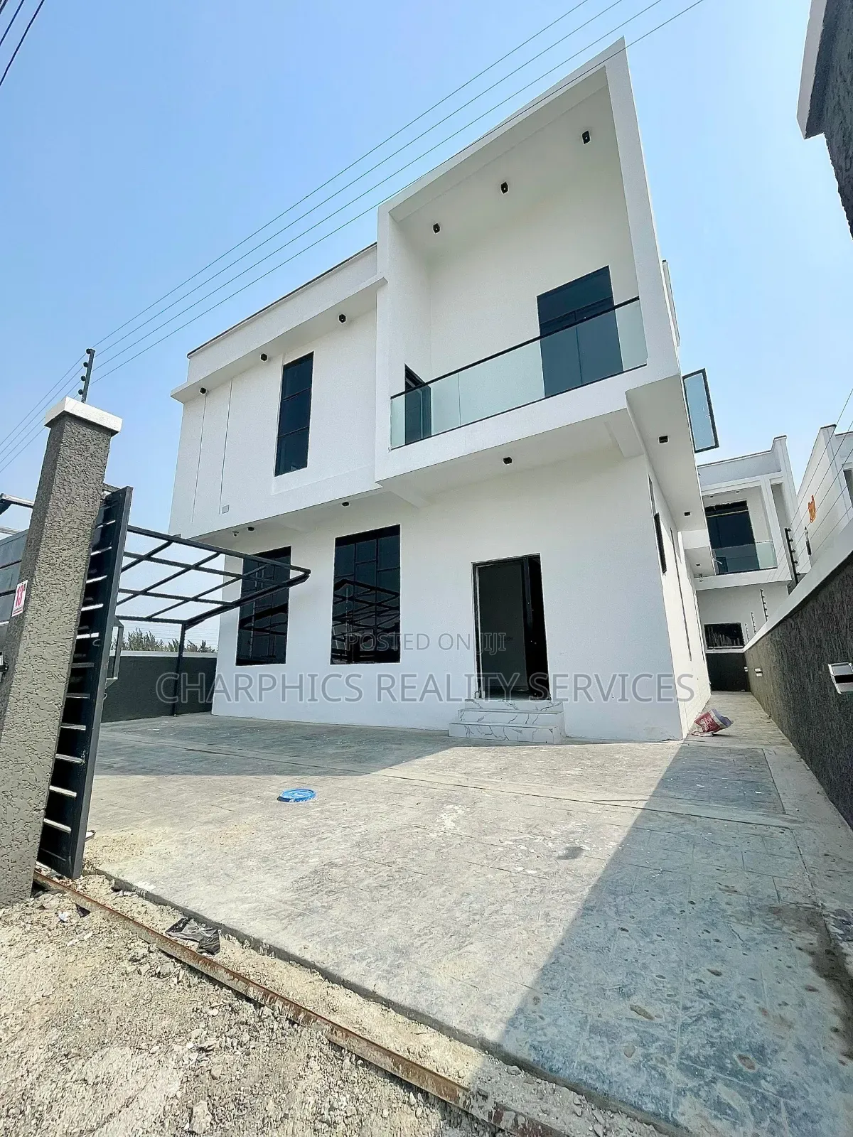 5bdrm Duplex in Lekki for sale in Lekki