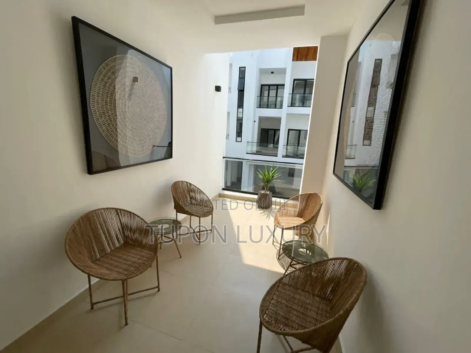 4bedroom Waterfront With Swimming Pool and Gym in Lekki Phase 1