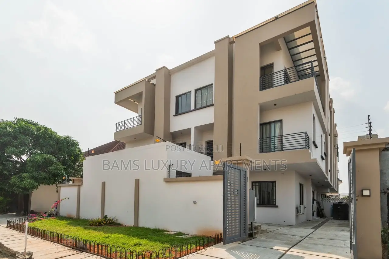 Book This Beautiful Luxurious 4 Beds Semi Detached Compound in Lekki Phase 1