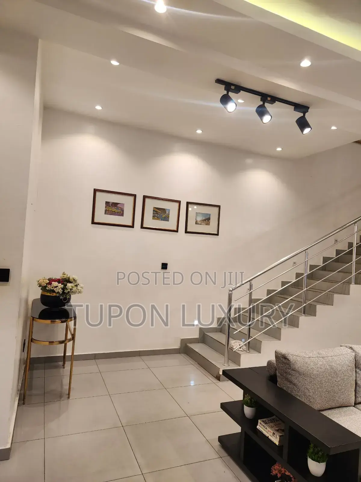 Luxury Exclusive 4bedroom Waterfront Duplex in Lekki in Lekki Phase 1
