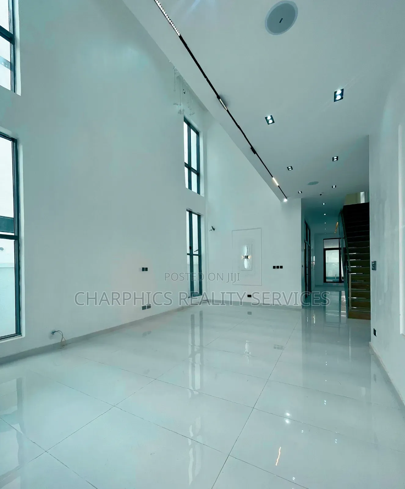 5bdrm Duplex in Lekki for sale in Lekki