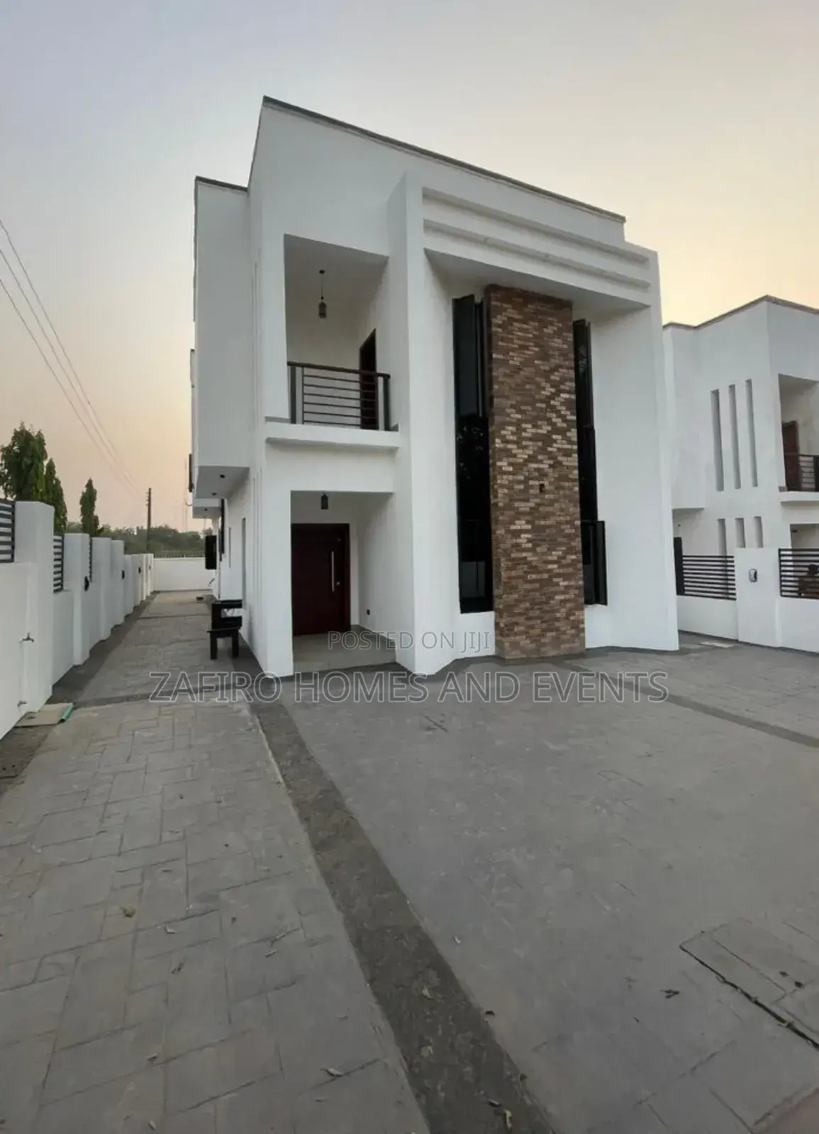 4bdrm Duplex in Link Reservation for sale in Ibadan