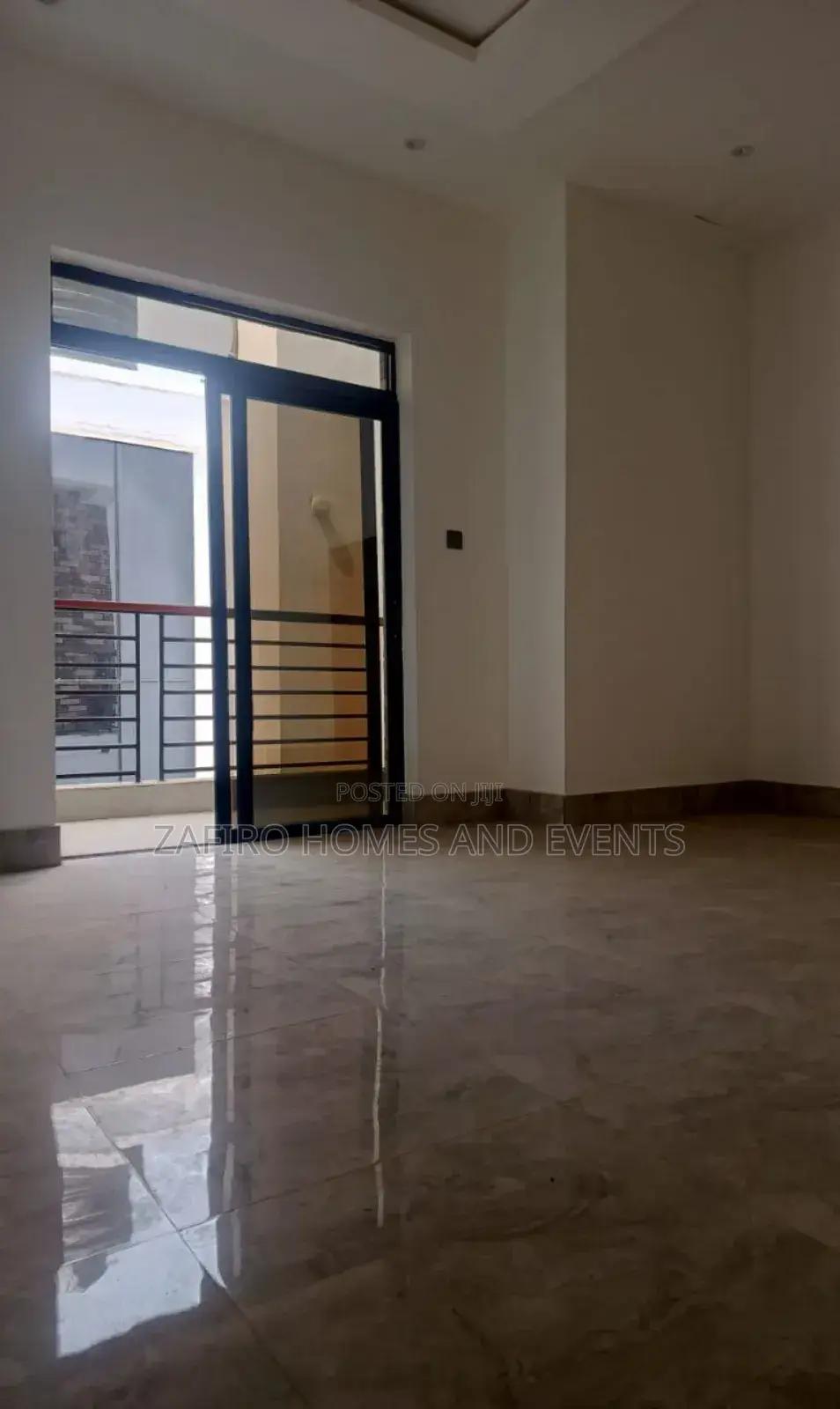 4bdrm Duplex in Link Reservation for sale in Ibadan
