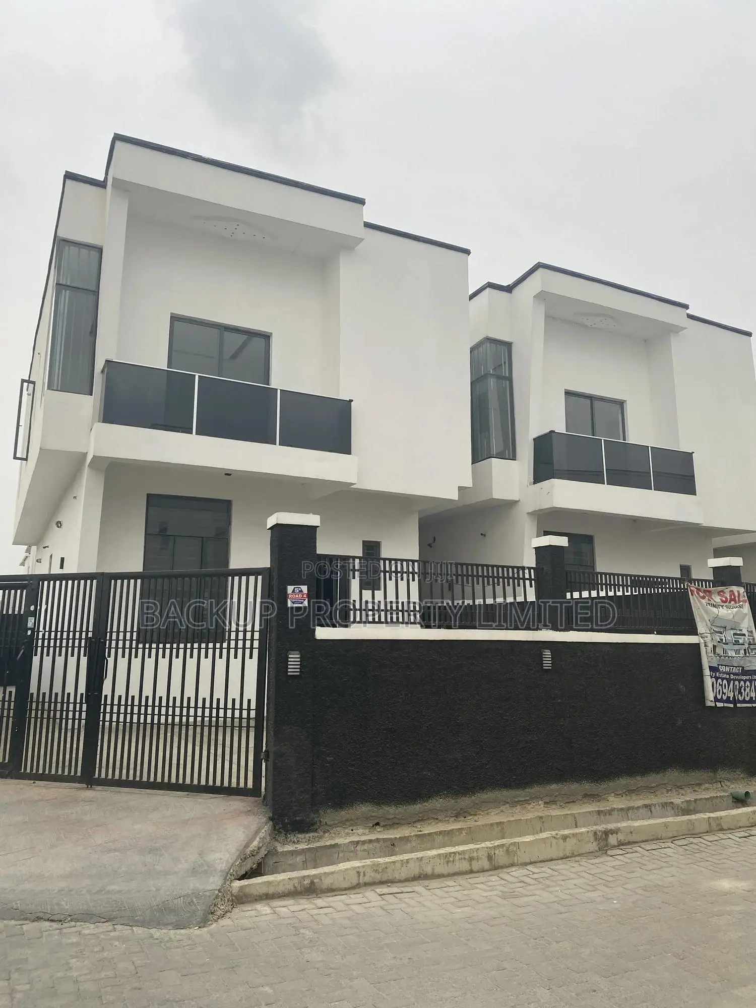 4bdrm Duplex in Aja Lekki, Crown Estate for sale in Crown Estate