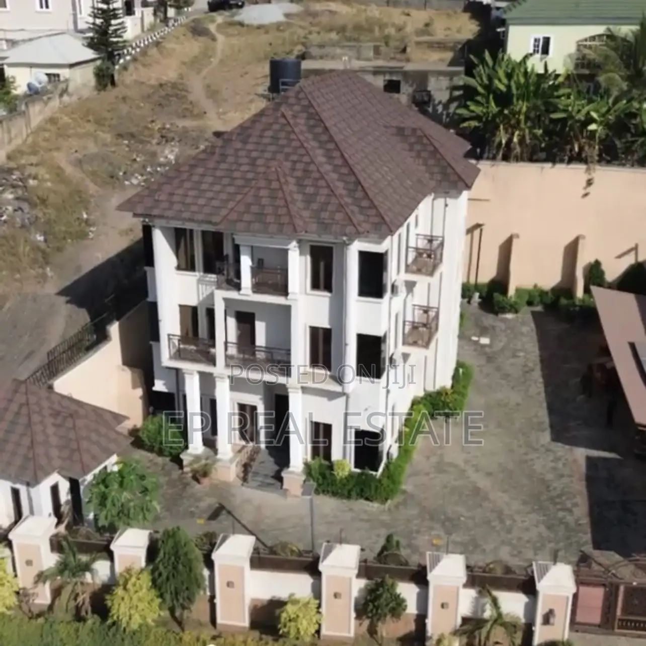 10 Bedroom Boutique Hotel in Apo District